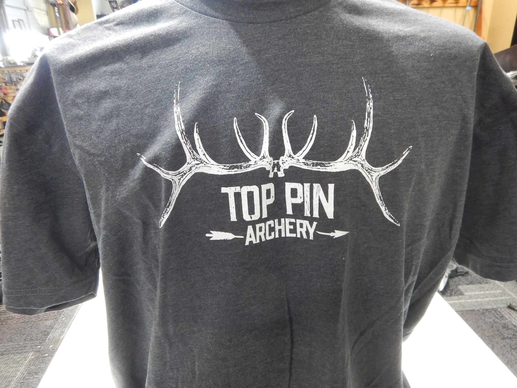 Top Pin Antler Logo Shirt